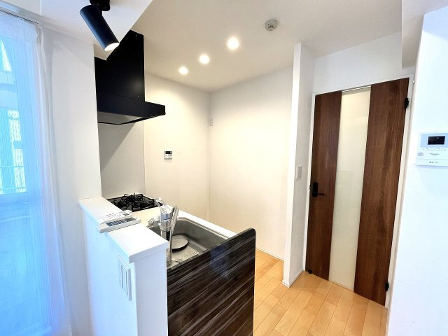 大師パールハイムのキッチン|キッチン背面には食器棚や冷蔵庫などを配置することが可能です。