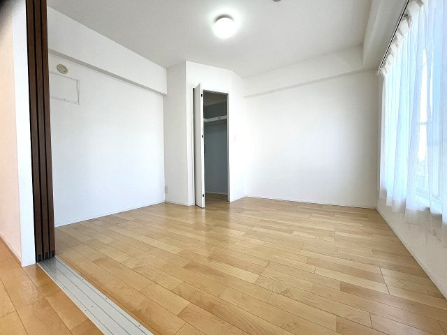 大師パールハイムの洋室|洋室６．０帖のお部屋です。収納のウォークインクロゼットも設置されています。