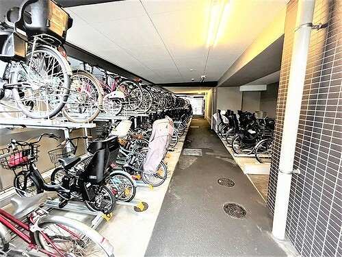 ライオンズ国泰寺グランアクシスのその他|駐輪場　※2023年7月撮影