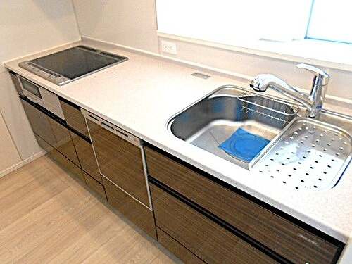 ライオンズ国泰寺グランアクシスのキッチン|システムキッチン　※2021年5月撮影