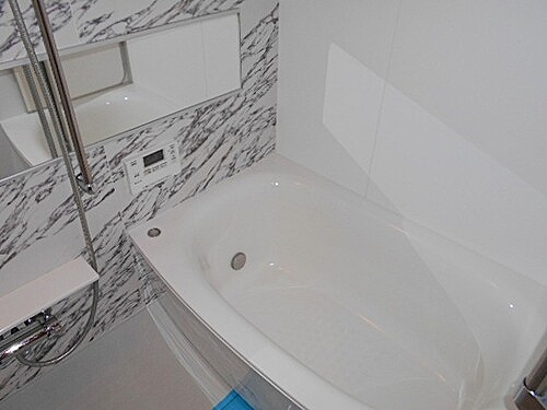 ライオンズ国泰寺グランアクシスの浴室|バスルーム　※2021年5月撮影