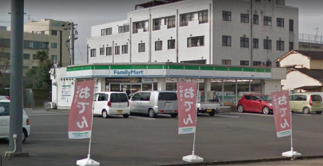 ブリエコート 中央通りの周辺|ファミリーマート上町