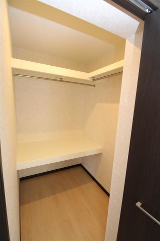 ヴァレンティナの収納|クローゼット