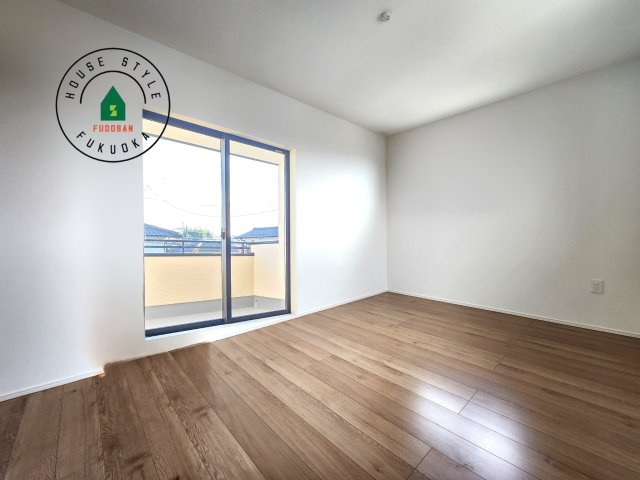 糟屋郡粕屋町戸原東1丁目第1-3棟（2号棟）の内観：施工例|主寝室には収納力に優れたクローゼットがありますので、お部屋もすっきり片付きます。