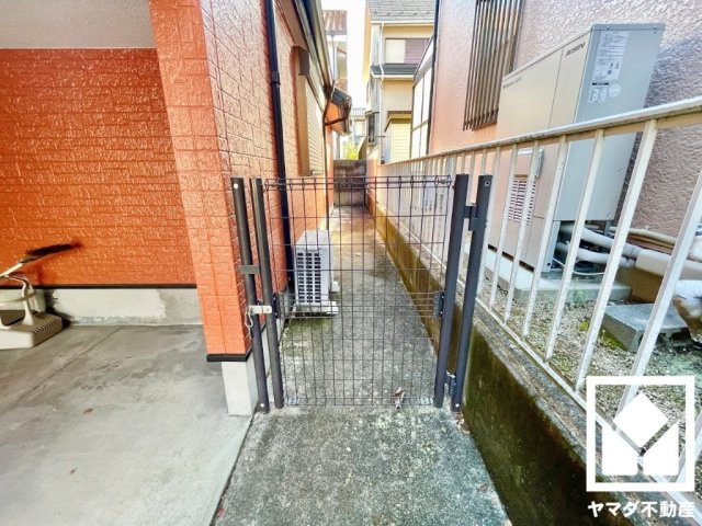 京田辺市花住坂２丁目の外観