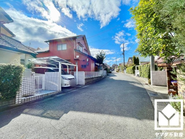 京田辺市花住坂２丁目の外観
