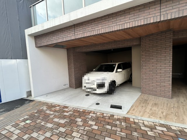 リノスタイル神戸下山手のエントランス