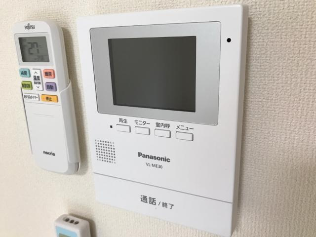 サン　フォレスタαの内装|カメラ付インターホン