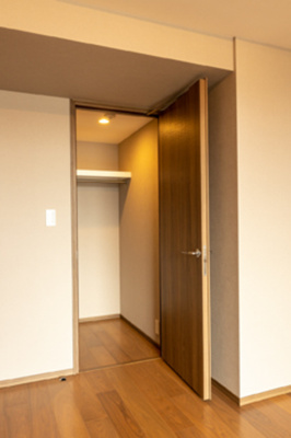 【収納】 | ザ・神宮前レジデンス | ※写真は同タイプ住戸です。