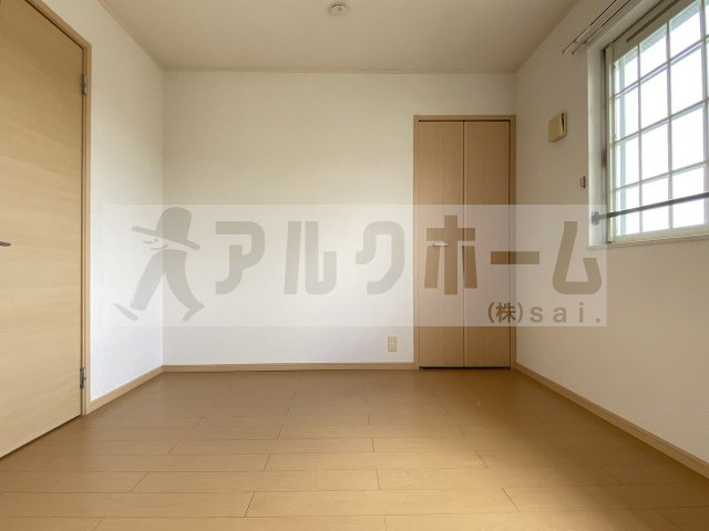 サニーレジデンスの洋室