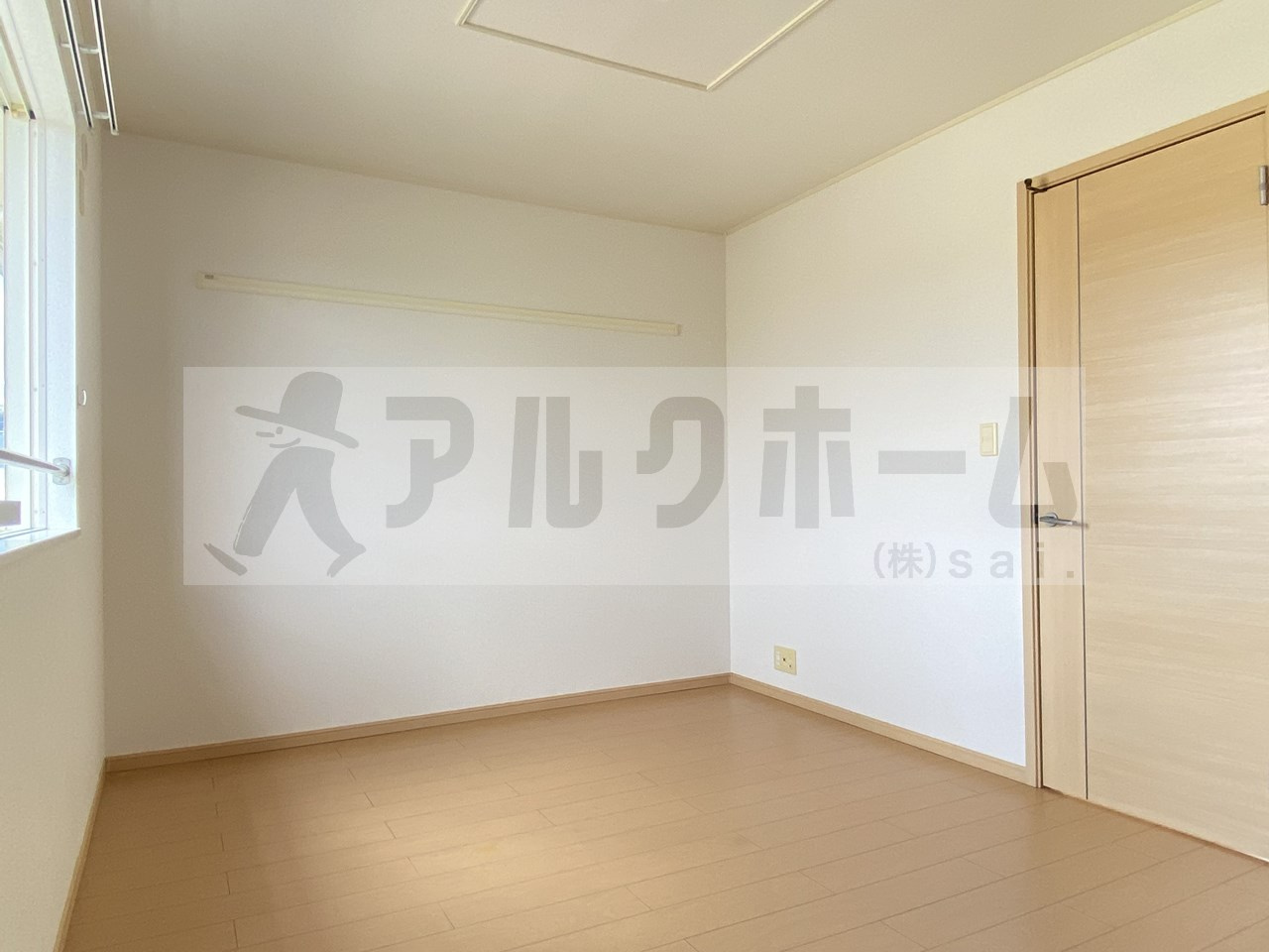 サニーレジデンスの洋室