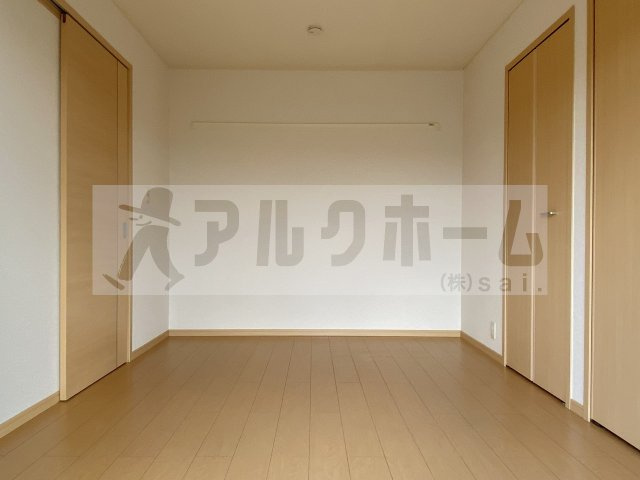 サニーレジデンスの洋室