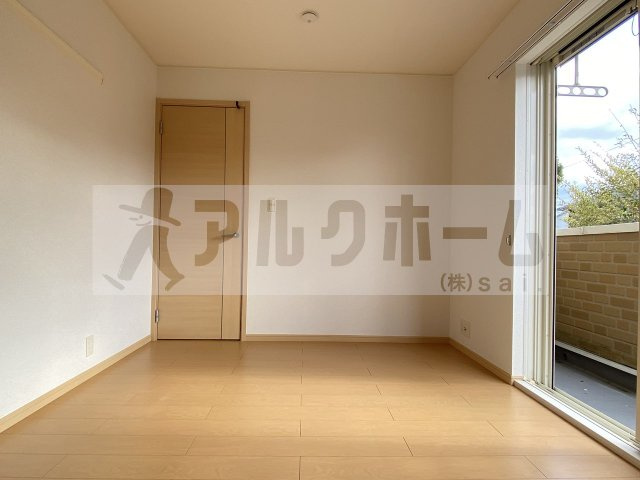 サニーレジデンスの洋室