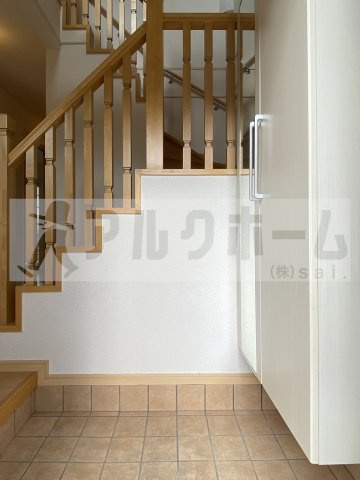 サニーレジデンスの玄関