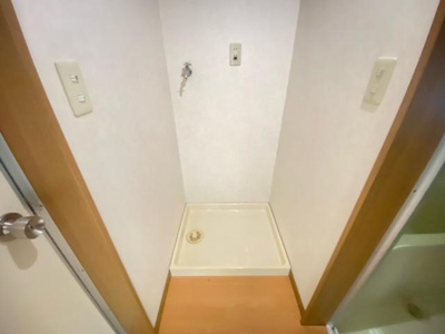 【設備】 | サンエスタ２１ B棟 | 洗濯機置場