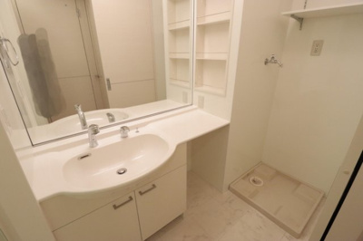 【洗面所】 | ルーヴル三橋　Ｂ
