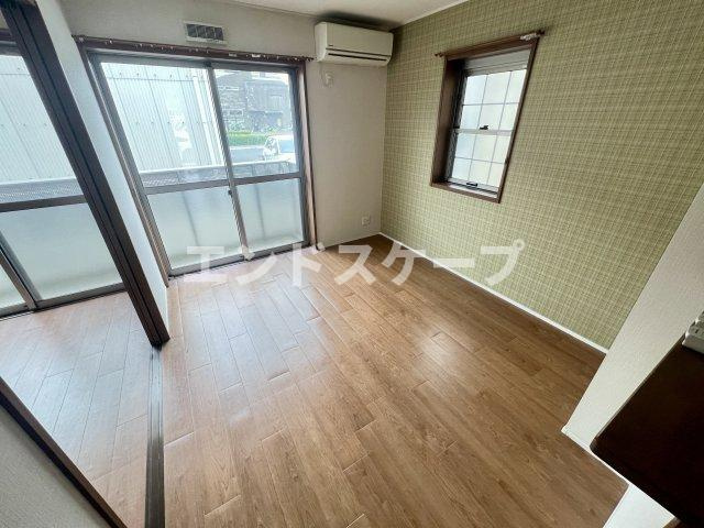レアルコンフォートⅠの居間・リビング|高崎、前橋、伊勢崎エリアのお部屋探しはエンドスケープまで！お客様の理想お聞かせ下さい♪