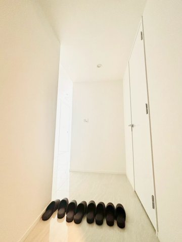 SKY DUO PARK VILLAGE T棟 47階の玄関|広々とした玄関となります。