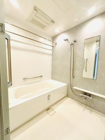 SKY DUO PARK VILLAGE T棟 47階の浴室|1620サイズのゆとりのあるバスルームです。