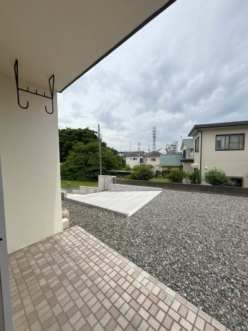 常滑市萱苅口貸家の庭