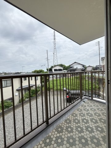 常滑市萱苅口貸家のバルコニー