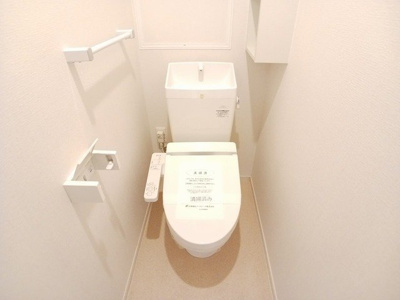 【トイレ】 | エクスクルーシブⅣ | ゆったりとした空間のトイレです