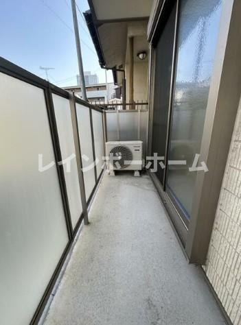 Sala 奏のバルコニー