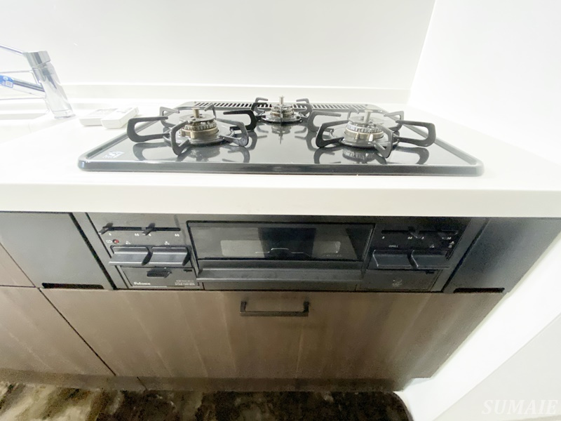 カーサ栄のキッチン|3口コンロです☆