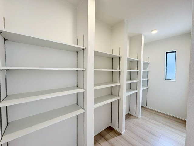 ダイマルタウン　岐阜市岩崎第20　全4区画分譲の収納|便利なパントリー付き