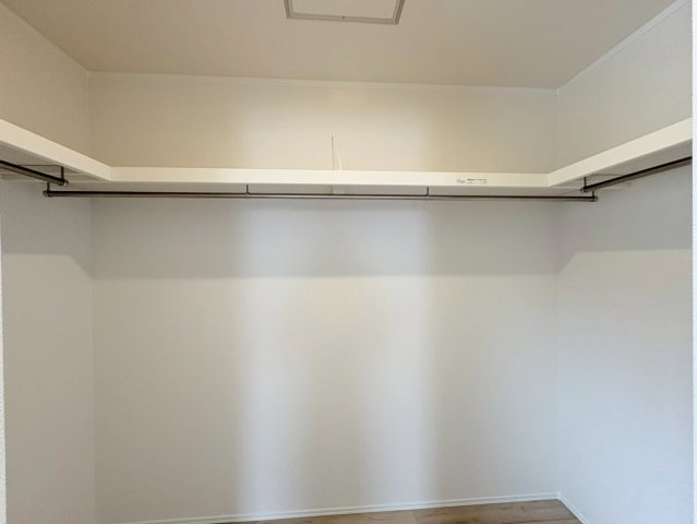 【商談中】ダイマルタウン　岐阜市岩崎第20　全4区画分譲の収納|ウォークインクローゼット付き