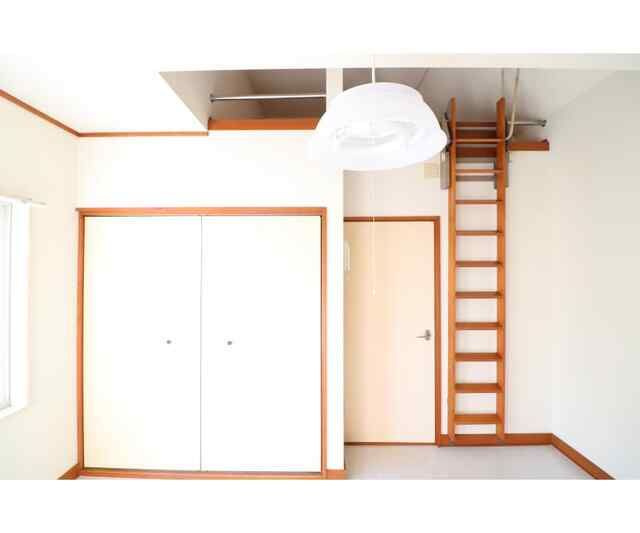 横浜市保土ケ谷区境木本町のアパートの収納