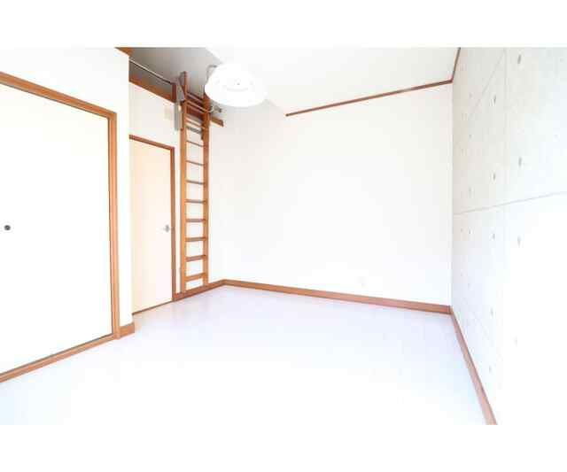 横浜市保土ケ谷区境木本町のアパートの寝室