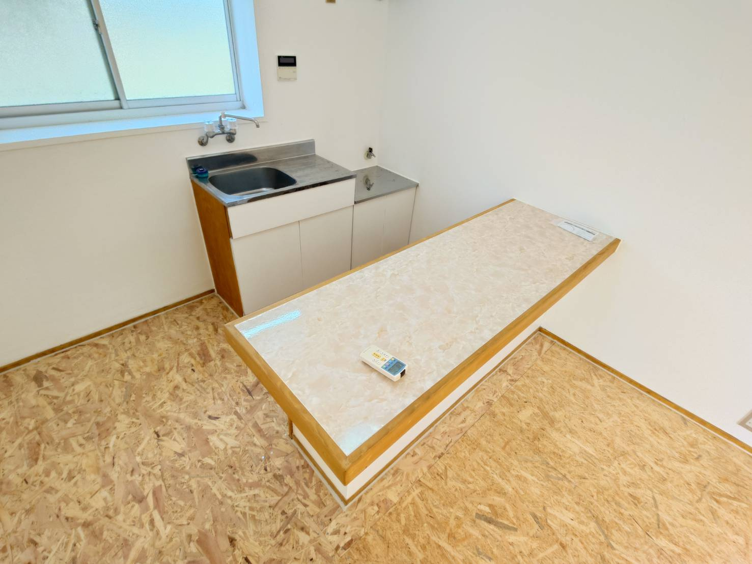 鹿嶋市青塚Ｉ戸建のキッチン|キッチンカウンターテーブル