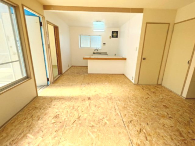 鹿嶋市青塚Ｉ戸建の居間・リビング|ＬＤＫ１０．９帖