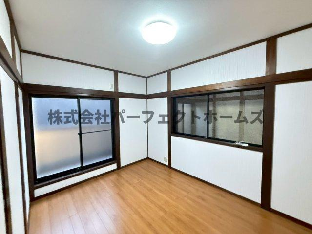 池之宮1丁目戸建　賃貸の洋室|ゆったりした洋室です