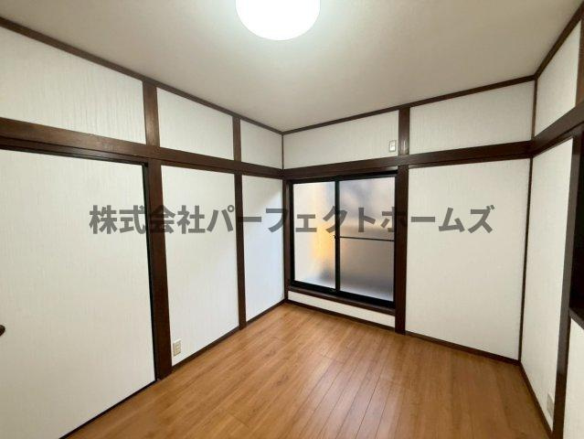 池之宮1丁目戸建　賃貸の洋室|広々とした洋室です