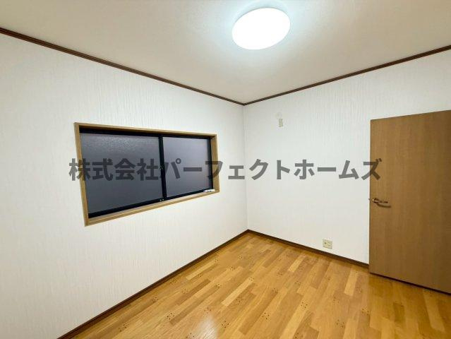 池之宮1丁目戸建　賃貸の洋室|ゆったりした洋室です