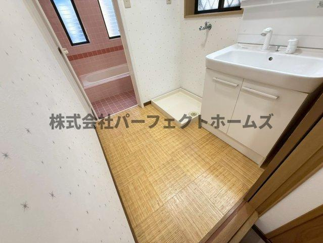 池之宮1丁目戸建　賃貸の洗面所|忙しい朝には欠かせない洗面所です