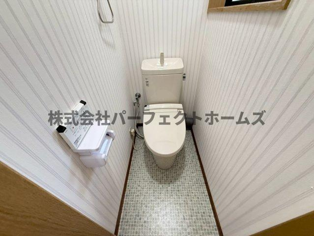 池之宮1丁目戸建　賃貸のトイレ|2階トイレです