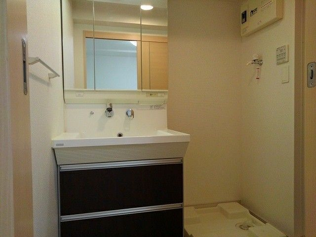 オリエント　ガーデンＣの独立洗面台