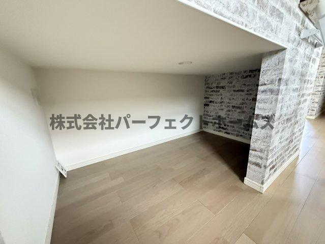 FUKUIBUNKA&Trunkの内装|明るい色調の室内です