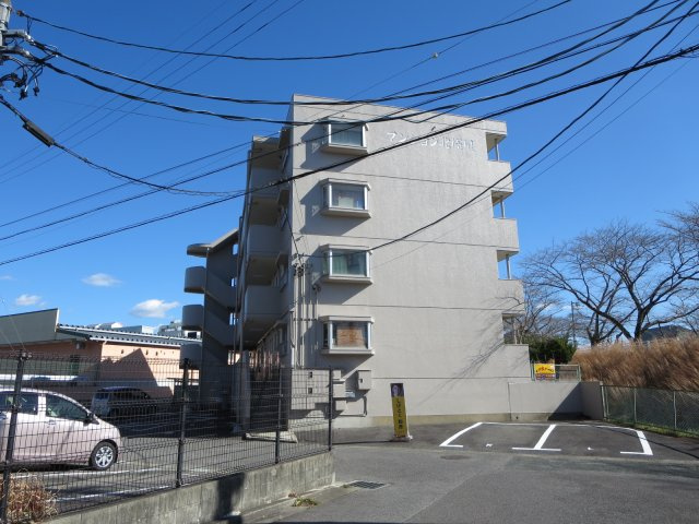 マンション北極星の外観