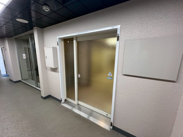 メゾン京口門の玄関|士業・スクール・学習塾・診療所に適しています☆