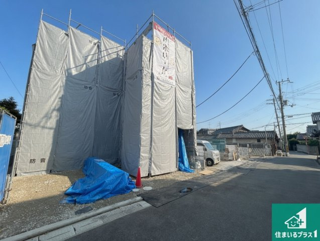 堺市美原区平尾　第3期　新築一戸建ての外観|周辺は落ち着いた街並みの住宅地！子育てがしやすい住環境です！まだ未完成ですが、現地でしかわからない事もございます。是非一度ご覧ください
