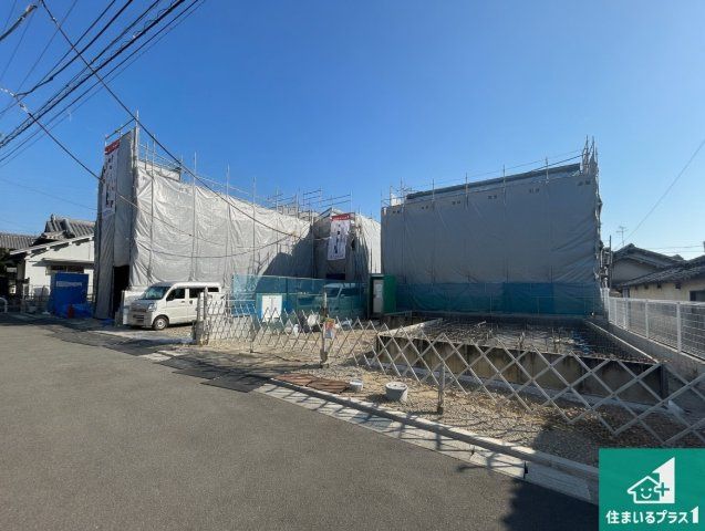 堺市美原区平尾　第3期　新築一戸建ての外観|周辺は落ち着いた街並みの住宅地！子育てがしやすい住環境です！まだ未完成ですが、現地でしかわからない事もございます。是非一度ご覧ください。