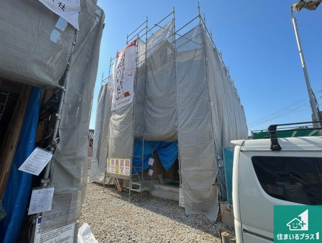堺市美原区平尾　第3期　新築一戸建ての外観|周辺は落ち着いた街並みの住宅地！子育てがしやすい住環境です！まだ未完成ですが、現地でしかわからない事もございます。是非一度ご覧ください。