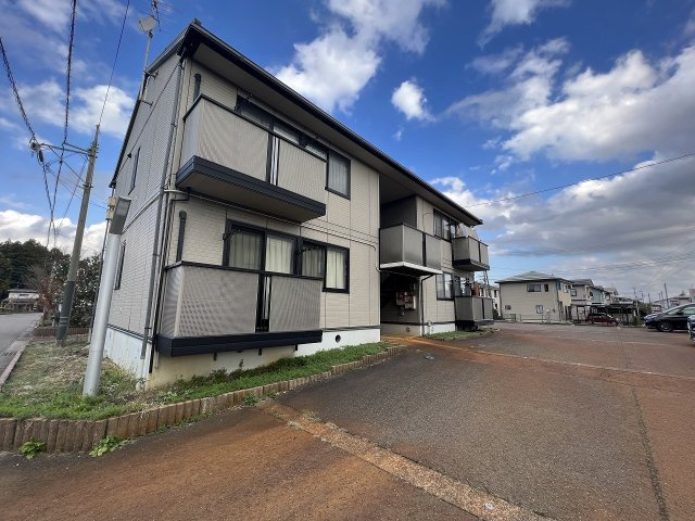 ロイヤルタウン寺町 貮番館の駐車場