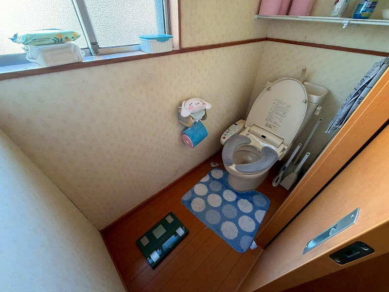 米子市富益町中古戸建のトイレ|1階トイレになります。
綺麗に使用されております〇