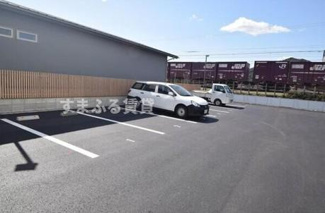 【駐車場】
