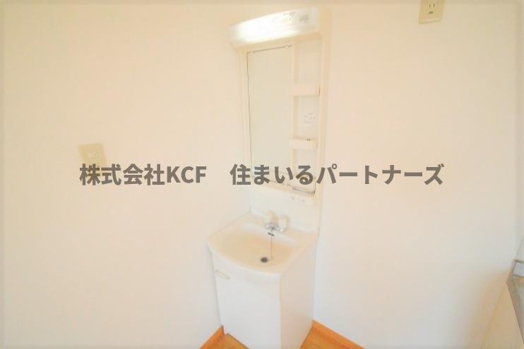 青木ビルの洗面所|広い洗面スペース